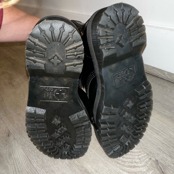 Dr Martens MOLLY WOMEN'S LEATHER PLATFORM BOOTS size 7 - Picture 5 of 6